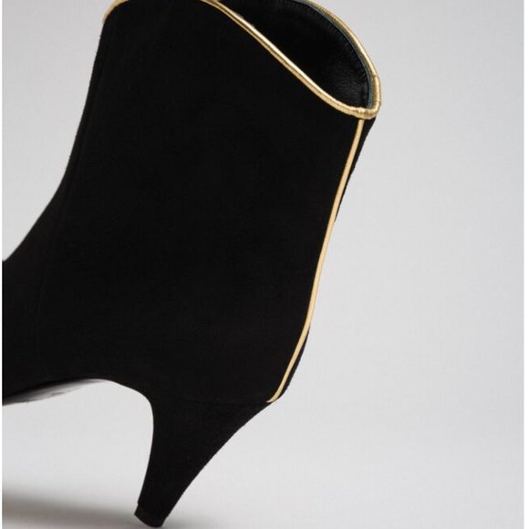 TWINSET LUXURY MILANO Suede Ankle Boots(size 6)|*SCULPTED HEEL-DRESS UP or DOWN* - Picture 5 of 16